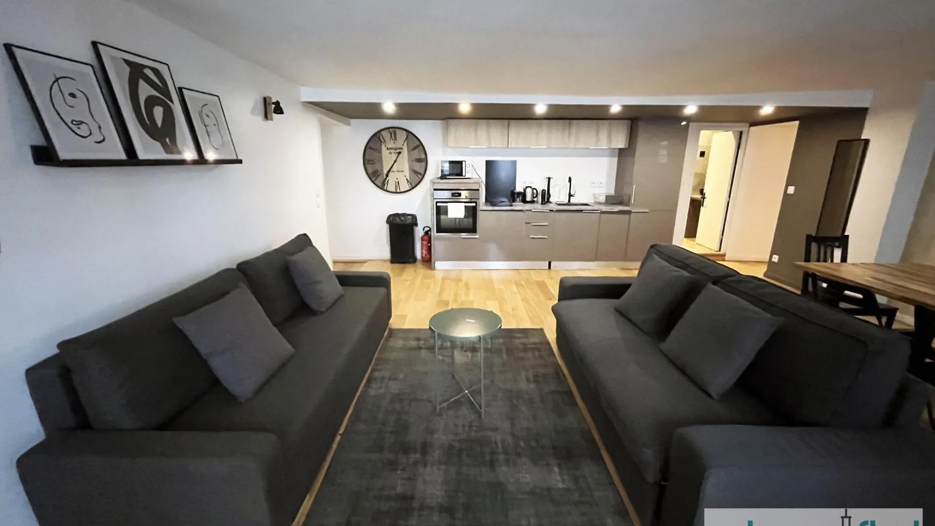 Apartment Urban Flat 89 - Charming Central Flat Paris France